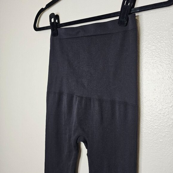 Spanx Size Small Black EcoCare High Waisted Seamless Leggings 20346 - Picture 4 of 11